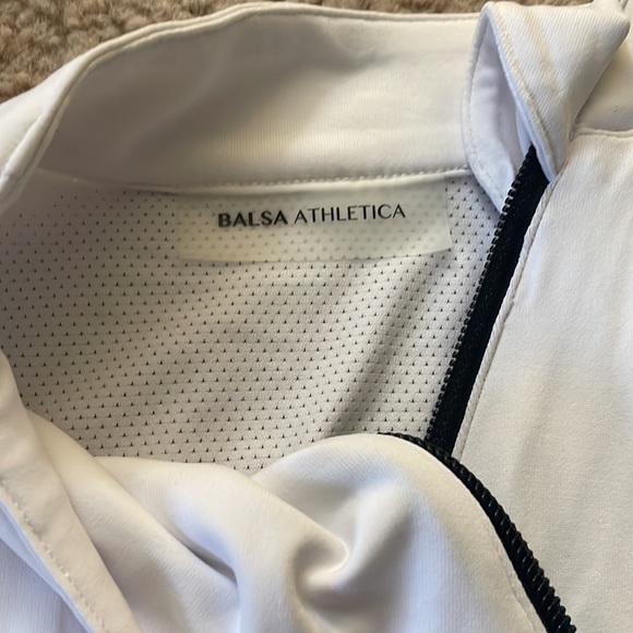Balsa Athletica vest size Medium - Picture 2 of 5